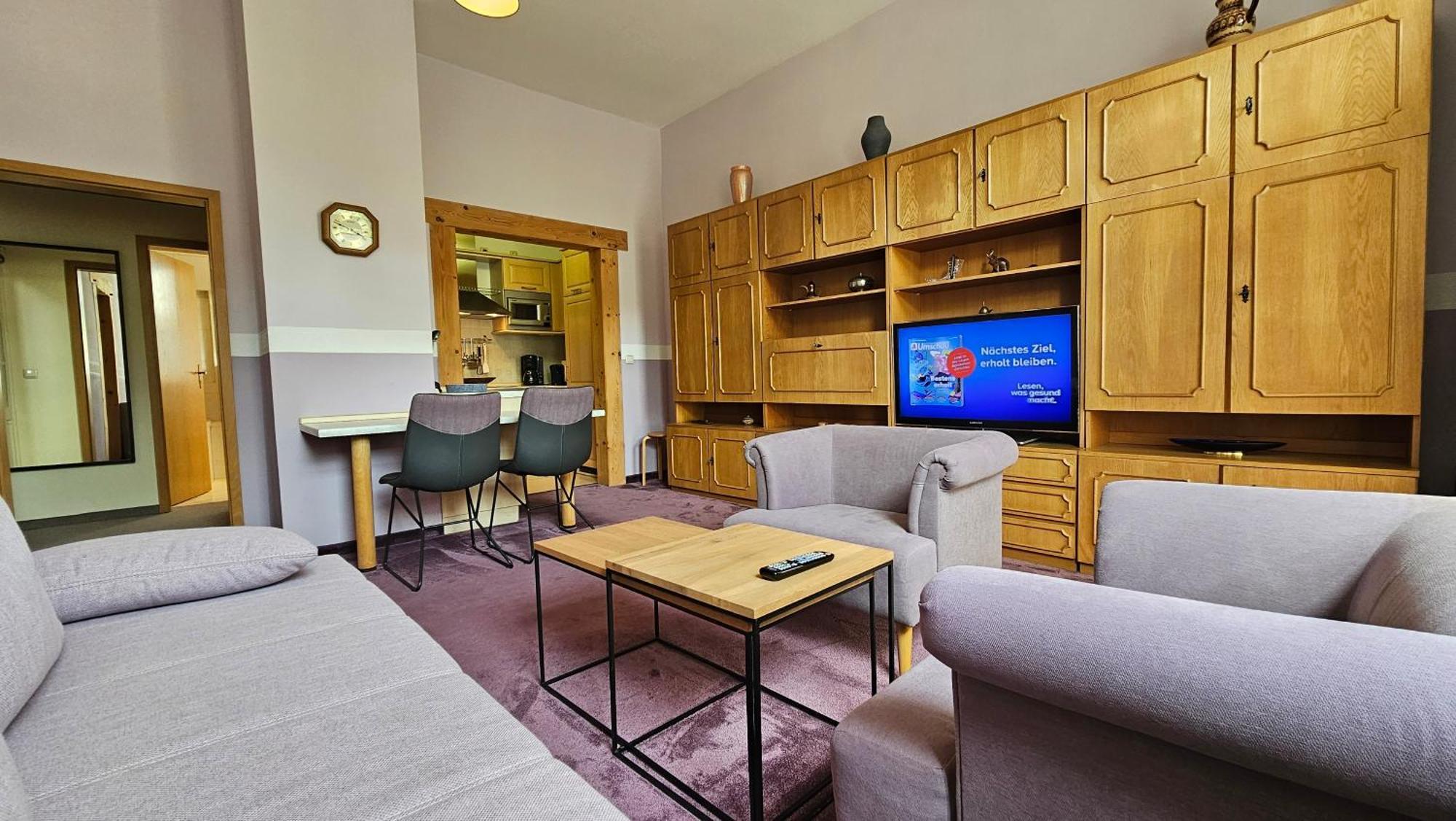 Pension Weisse Rose, Parkplatz, Fruehstueck, Wlan, Zentral Bad Elster Luaran gambar