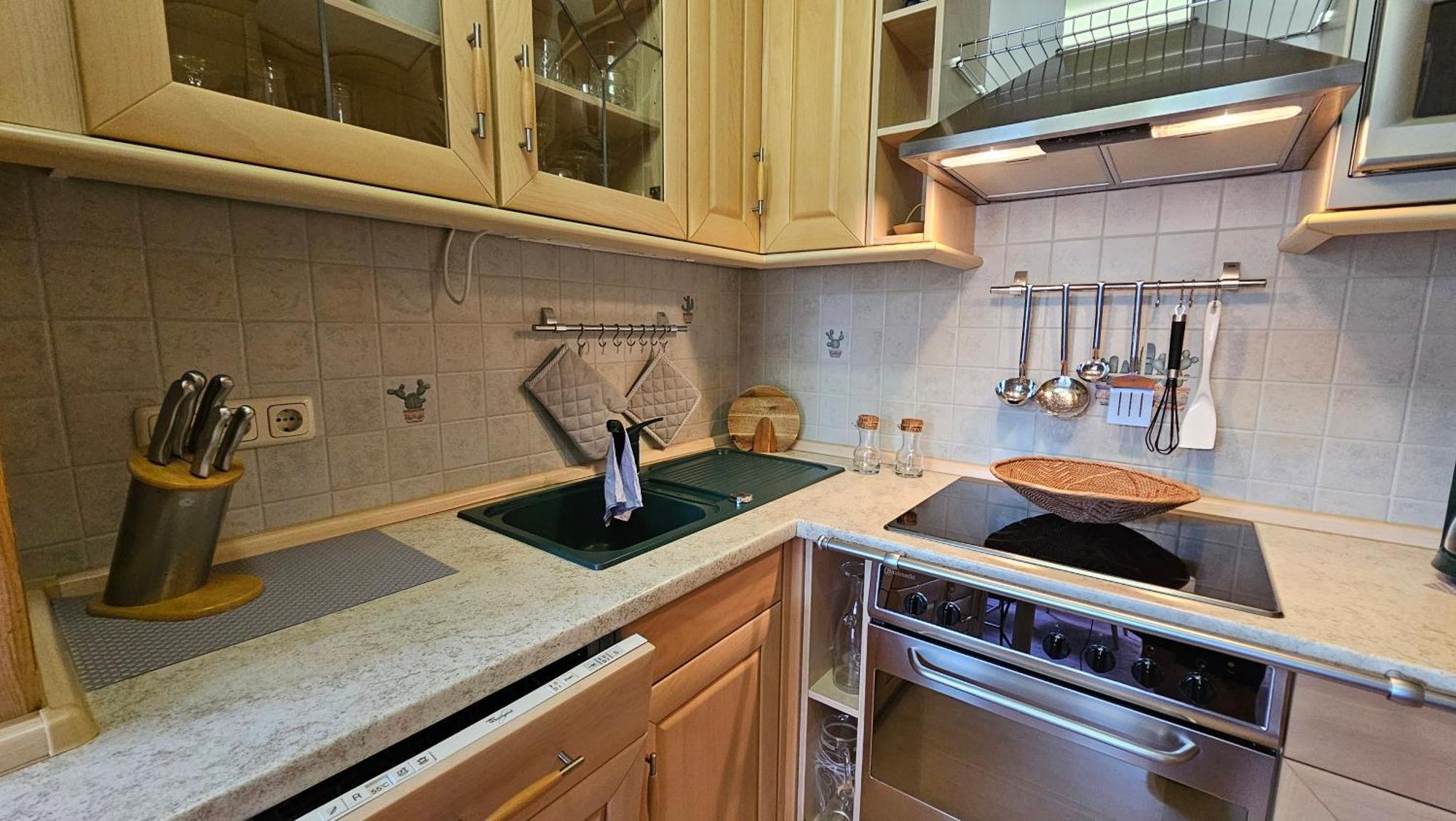 Pension Weisse Rose, Parkplatz, Fruehstueck, Wlan, Zentral Bad Elster Luaran gambar