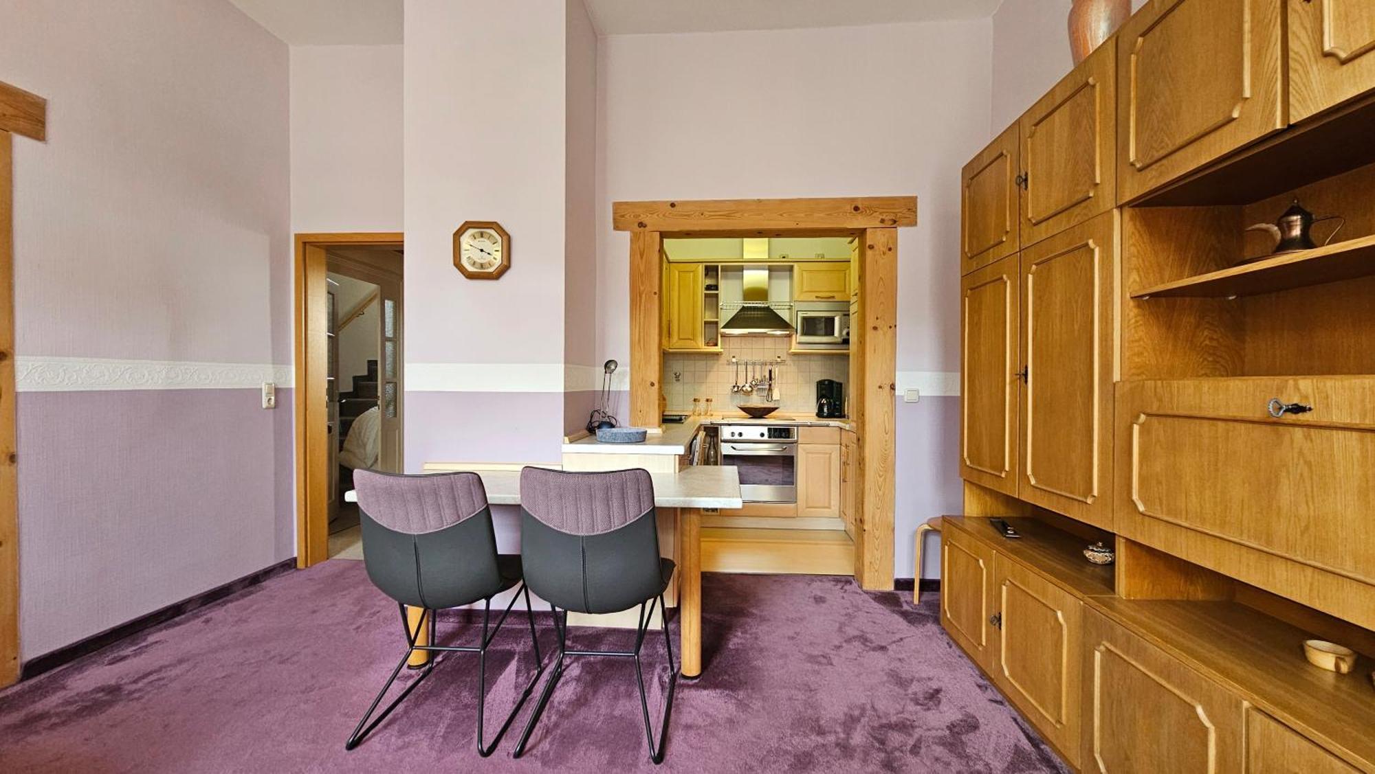Pension Weisse Rose, Parkplatz, Fruehstueck, Wlan, Zentral Bad Elster Luaran gambar
