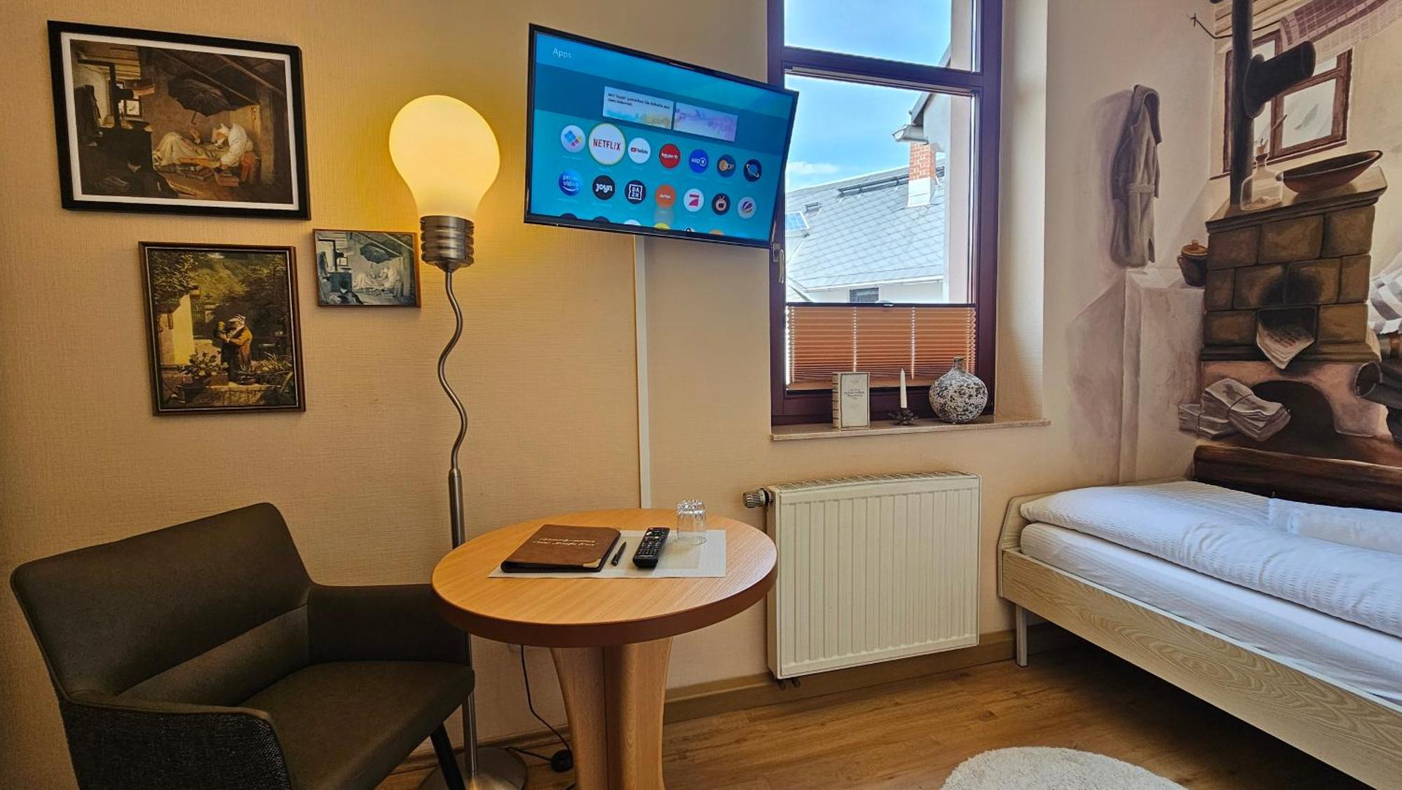 Pension Weisse Rose, Parkplatz, Fruehstueck, Wlan, Zentral Bad Elster Luaran gambar